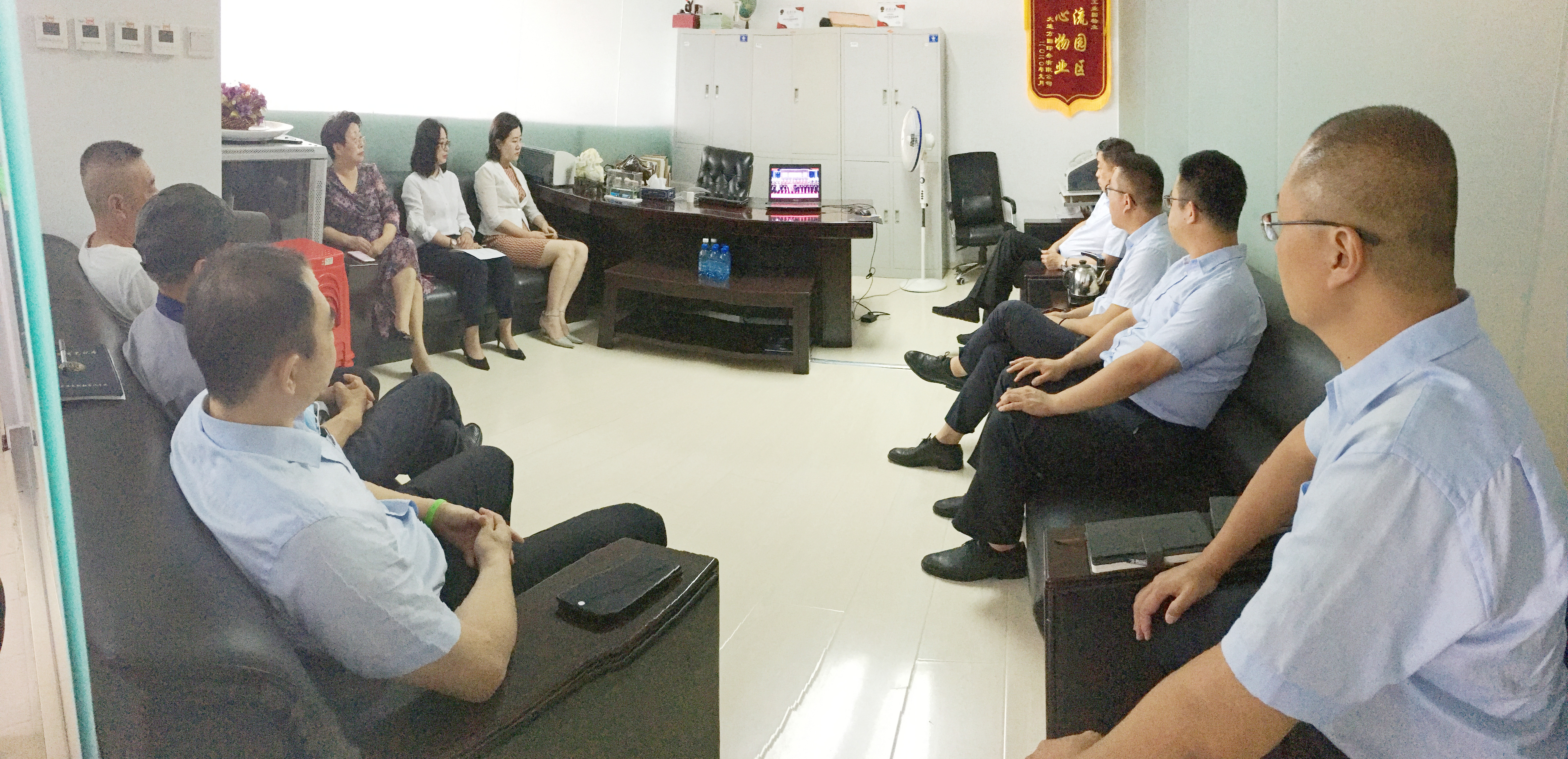 ��Ʒ�Ҿ��Թ�ֱ��